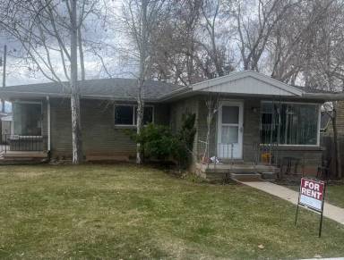 Main picture of 2118 E Browning Ave