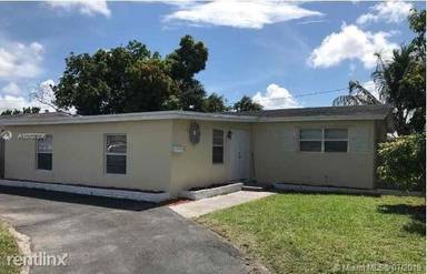 Main picture of 2330 N 67th Ave