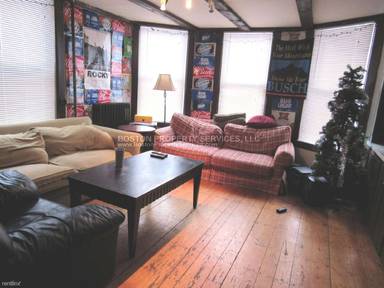 Main picture of 154 Calumet St