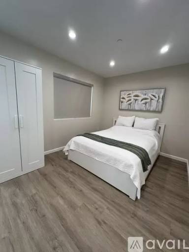 Main picture of 17549 Blythe St