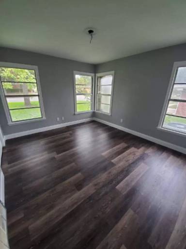 Main picture of 1405 Doris Dr