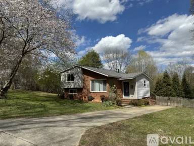 Main picture of 501 Kenlough Dr