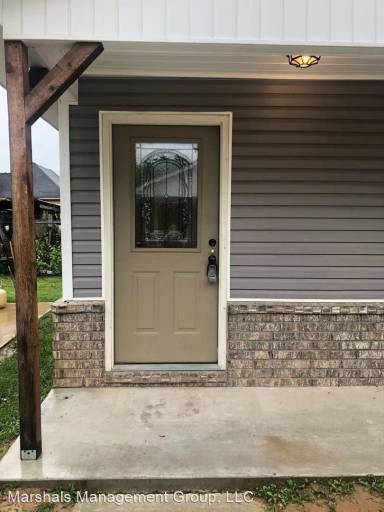 Main picture of 2111 N 13th St