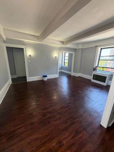 Main picture of 25 N Harrison St