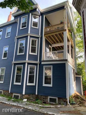 Main picture of 47R Creighton St