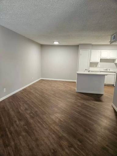 Main picture of White Lake Hills Apartments