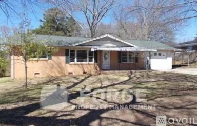 Main picture of 106 Parkdale Dr
