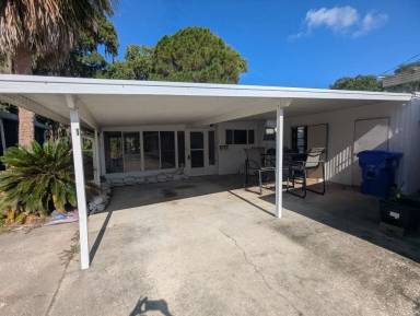 Main picture of 420 S Lake Ave