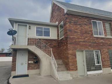 Main picture of 28 N 200 E