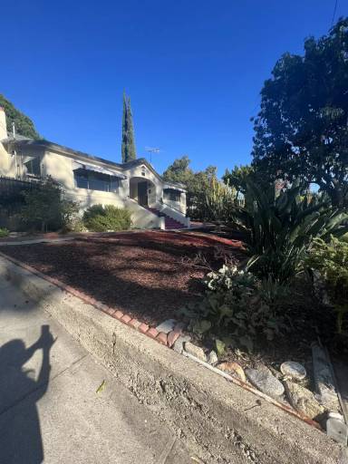 Main picture of 529 E Las Flores Dr