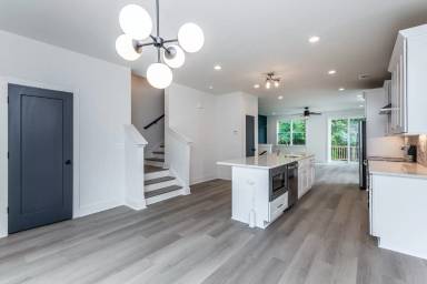 Main picture of 340 Eugenia St SW