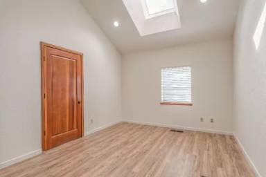 Main picture of 3636 Auburn Blvd