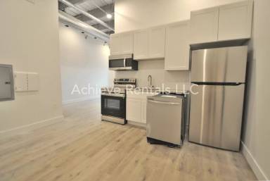 Main picture of Westfield Lofts - Bay 2