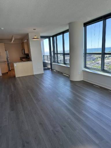 Main picture of 1263 S Michigan Ave