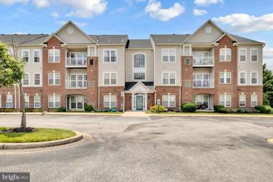 Main picture of 2495 Amber Orchard Ct E