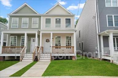 Main picture of 1121 N 31st St