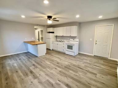 Main picture of 127 Elizabeth Avenue