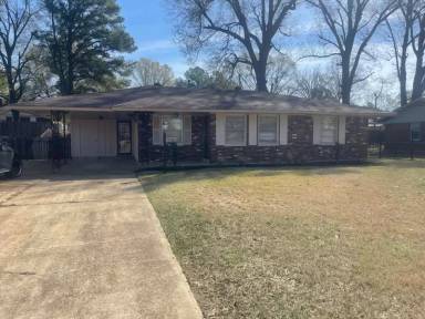Main picture of 5118 Lexie Dr