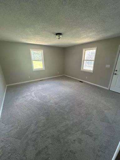 Main picture of 111 Stall St