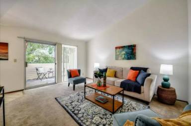 Main picture of 1038 Cedar Gables Dr