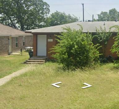 Main picture of 217 Gibson St