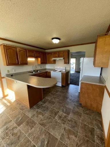 Main picture of 806 N Irene Ave