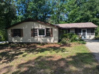 Main picture of 6385 Gordon St