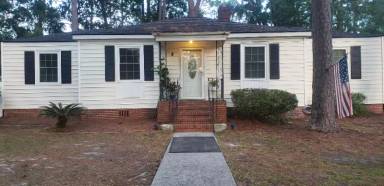 Main picture of 8 Timberline Cir