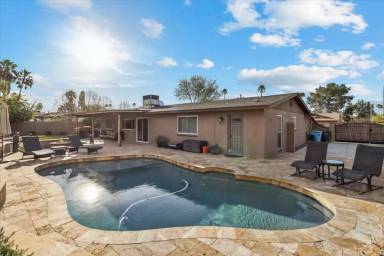 Main picture of 5230 E Winchcomb Dr