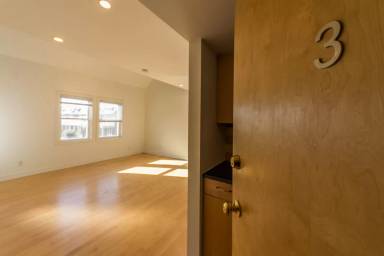 Main picture of 961 Randolph St NW