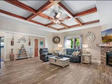 Main picture of 2043 Prospector Way