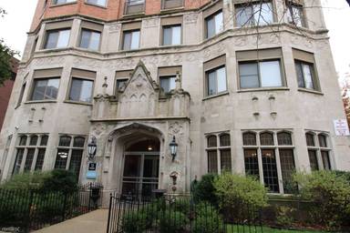 Main picture of 1033 W Loyola Apartments