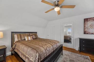Main picture of 804 N Perry Ave