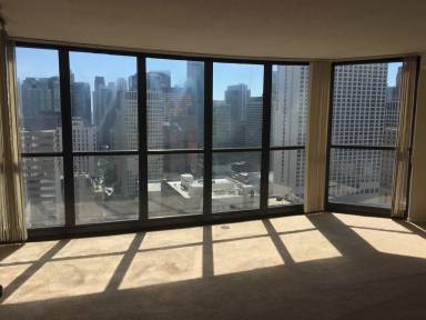 Main picture of 10 E Ontario St Apartments