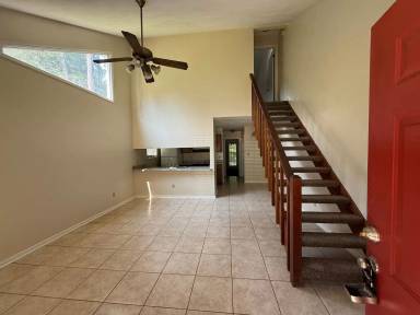 Main picture of 285 Whetherbine Way E