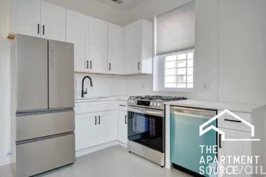 Main picture of 2732 W Chicago Ave