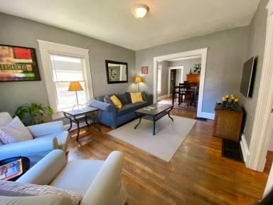 Main picture of 4528 Jefferson St
