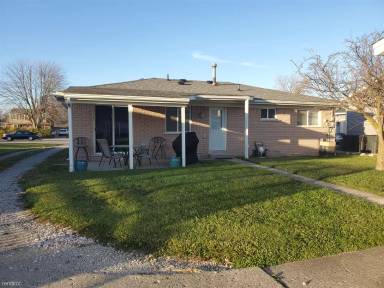 Main picture of 48288 Jefferson Ave