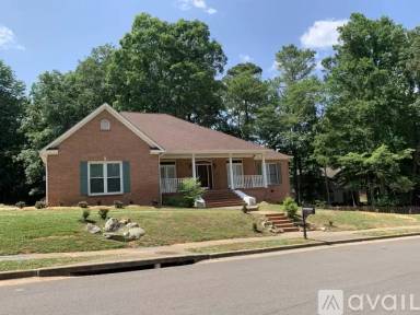 Main picture of 100 Overton Rd