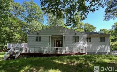 Main picture of 616 Douglas Rd