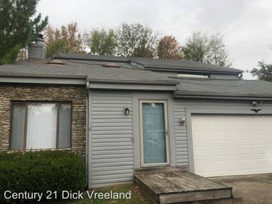 Main picture of 8921 Thelma Ln