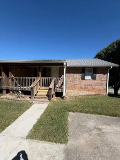 Main picture of 1495 Fate Rankin Rd