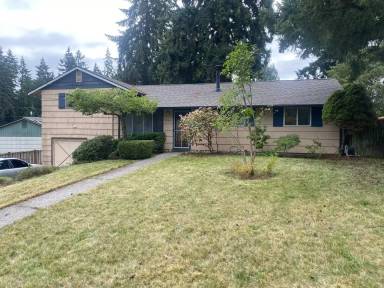 Main picture of 1832 191st St SW