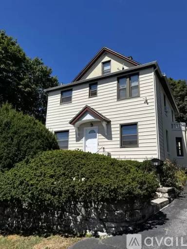 Main picture of 51 Hobby St
