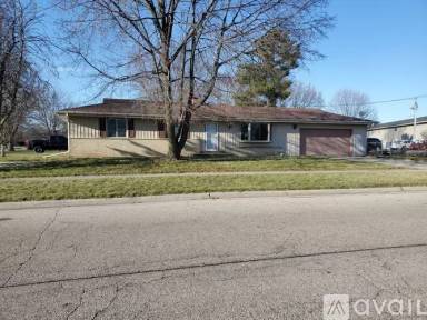 Main picture of 1505 Holiday Dr