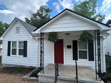 Main picture of 1709 W Saint Louis St