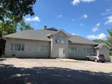 Main picture of 2297 W Bloomfield Rd
