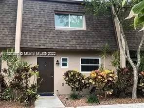 Main picture of 2520 Van Buren St
