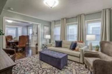 Main picture of 3400 & 3402 Gillham Road - 1N