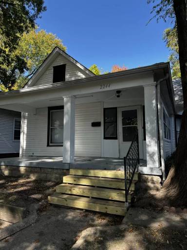 Main picture of 2226 1st Ave